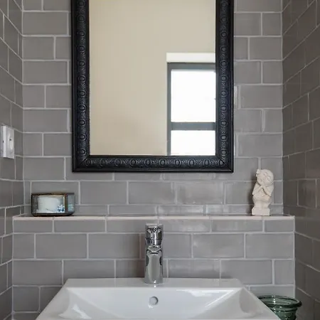 Sur Le Quai Couette-café