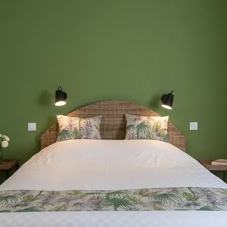 Sur Le Quai 4* 카르카손