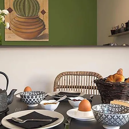 Sur Le Quai Alojamento de Acomodação e Pequeno-almoço 4*